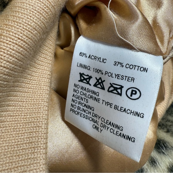 St. John Animal Print Faux Fur Bomber Jacket - Picture 16 of 16